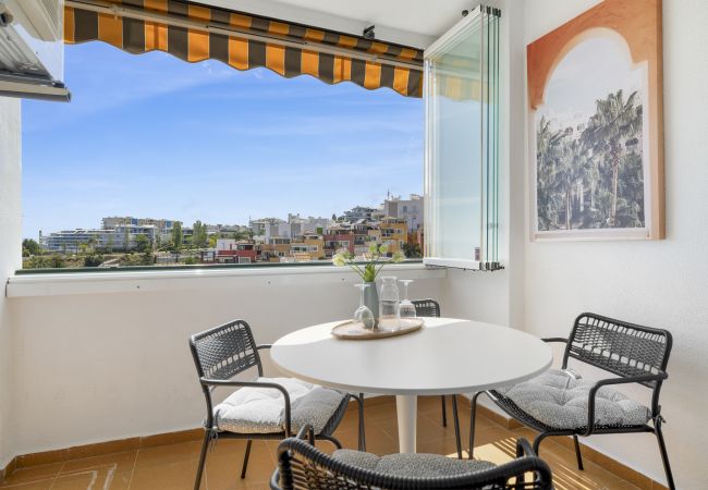 Sea-view apartment with pool & tennis · Carvajal